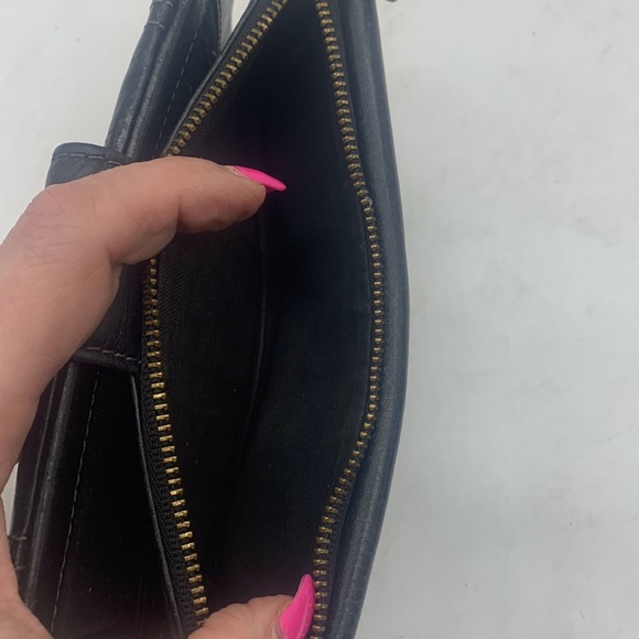 Fossil Black Leather Full Sized Wallet - Picture 5 of 9